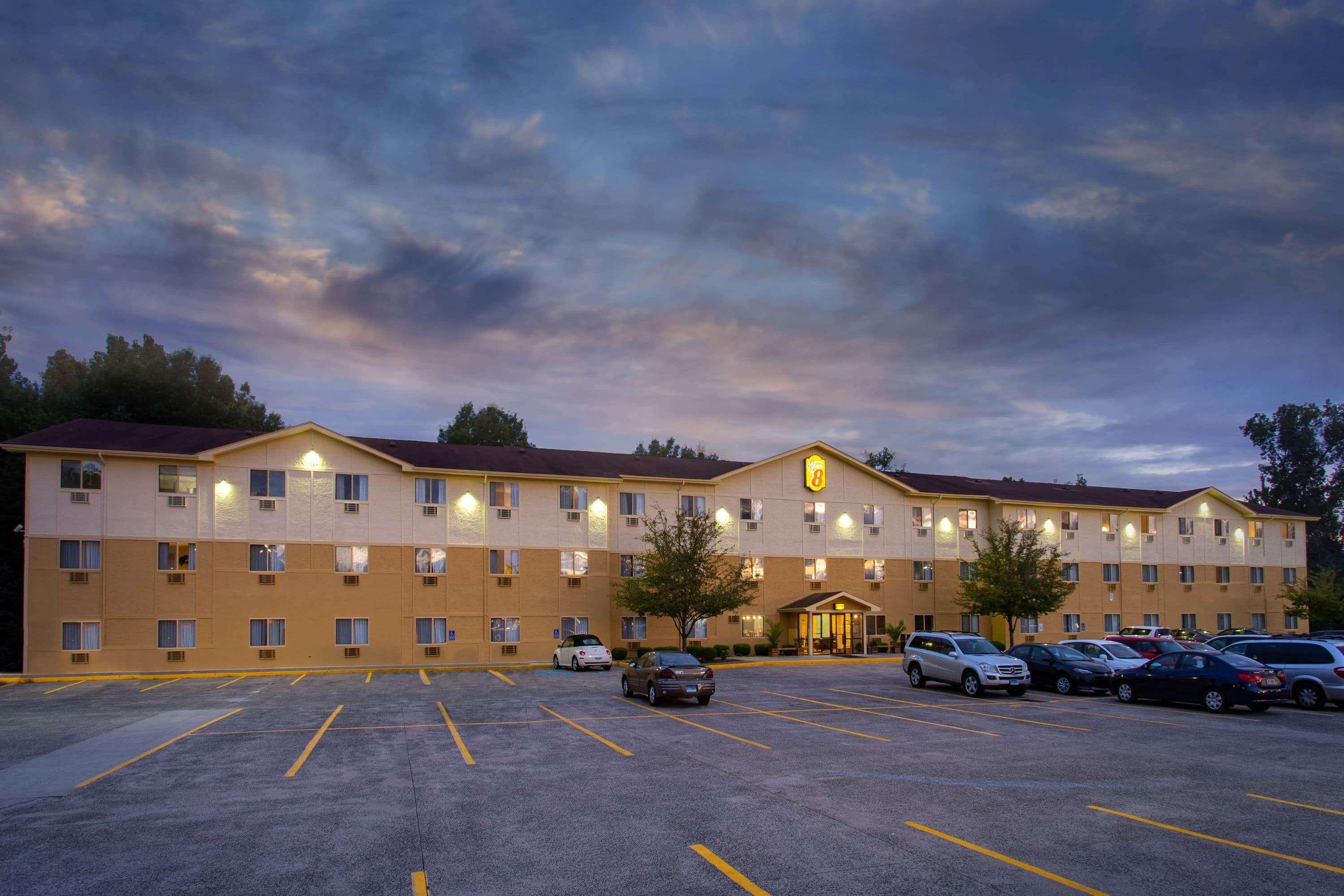 Super 8 By Wyndham Cromwell/Middletown Hotel Luaran gambar